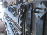 Hylly täynnä vipstaakeleita